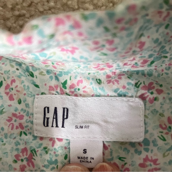 Gap short sleeve button down - Picture 3 of 3